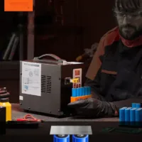 Zgrzewarka punktowa akumulatorowa 2,8 kW 500-800A