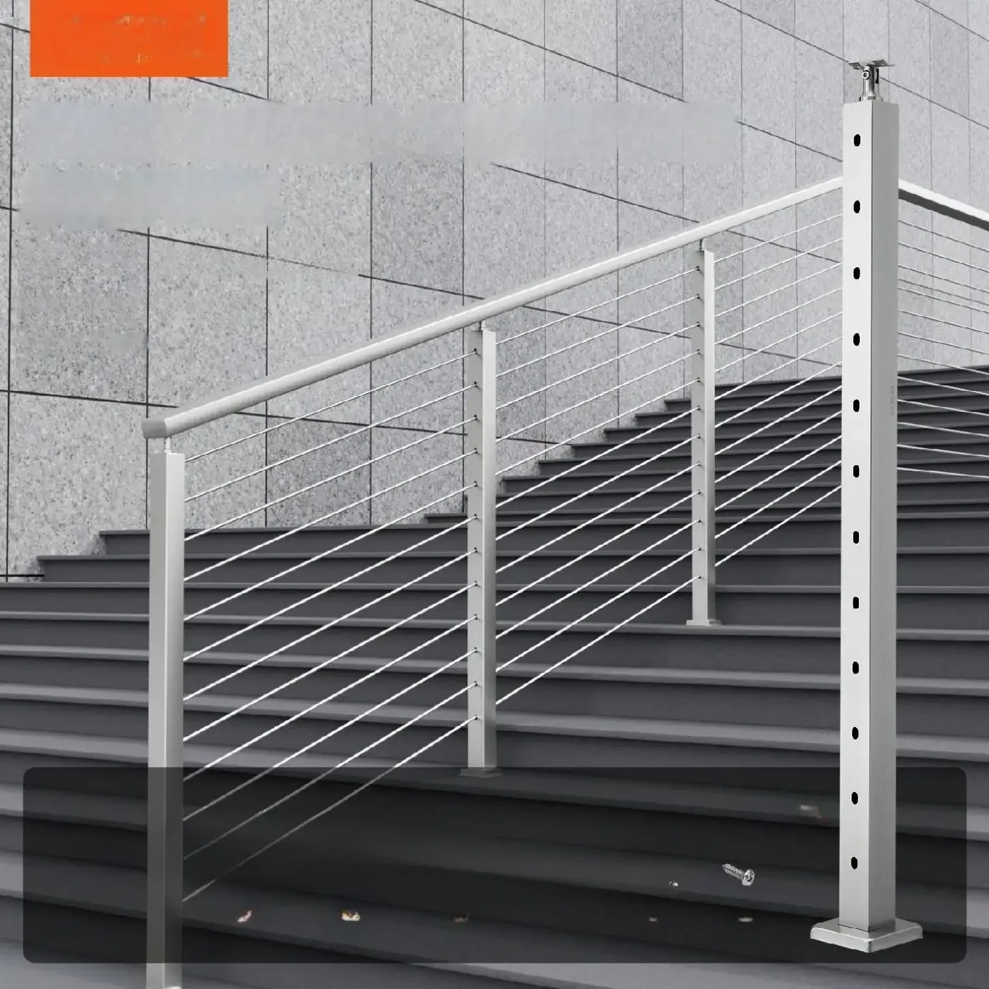 Słupek do balustrady linowej 30° 107 cm stali szlachetnej z uchwytami - obrazek 2